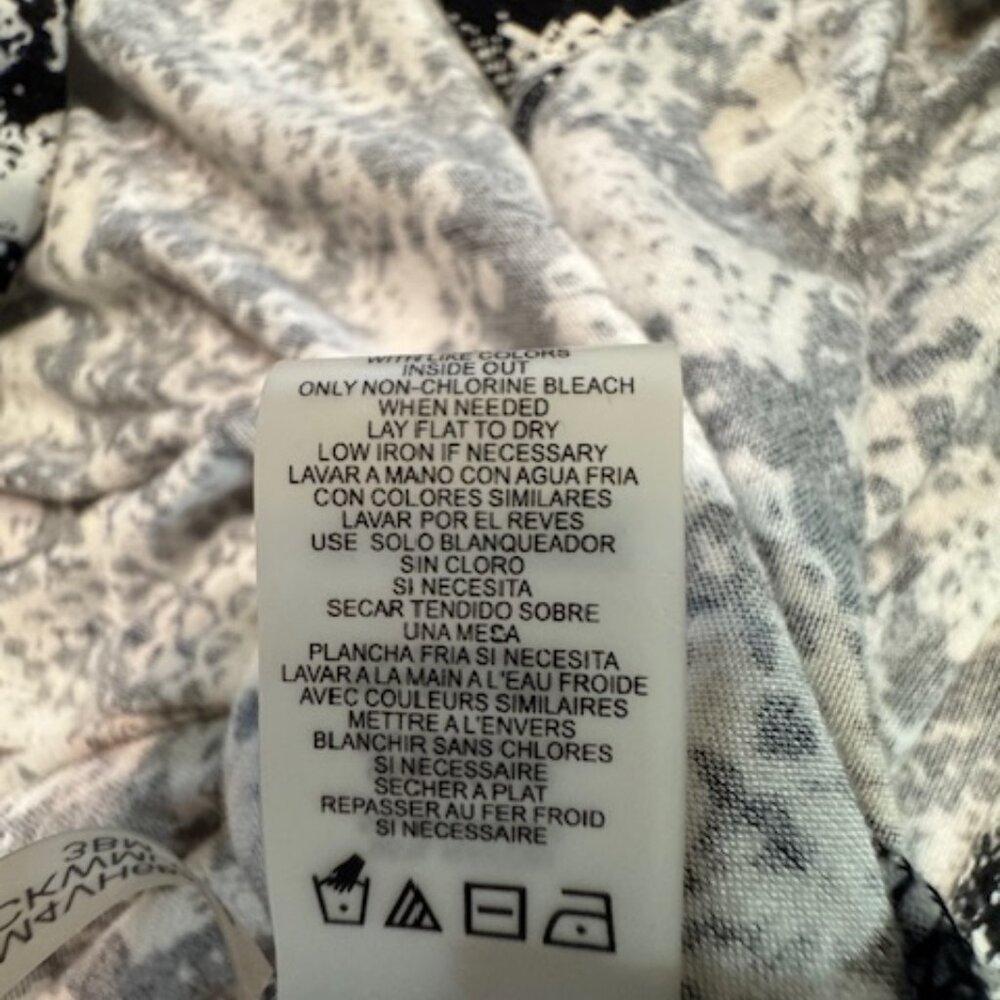 Calvin Klein Black/White Top Roll Tab Sleeve Keyhole Blouse Abstract Print S - Picture 8 of 9